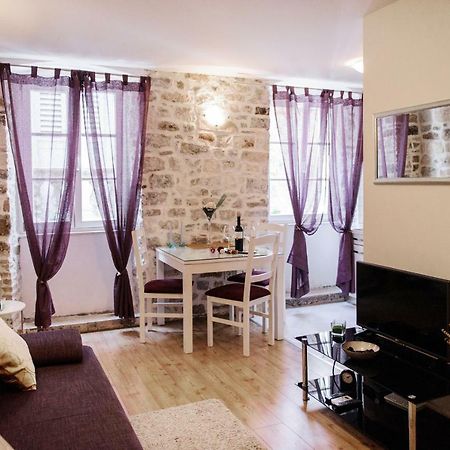 Apartment Peristil Cardo Split Bagian luar foto