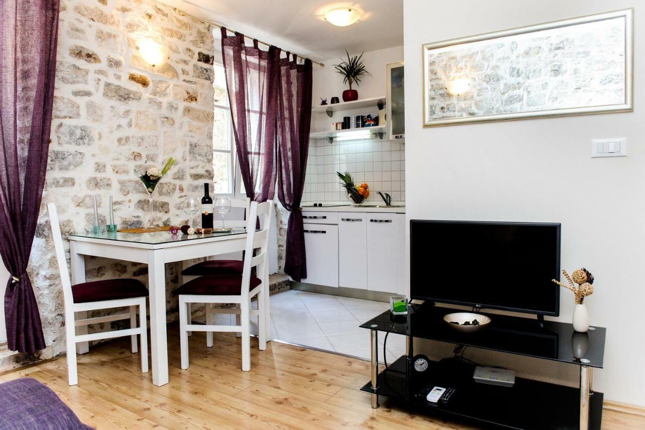 Apartment Peristil Cardo Split Bagian luar foto