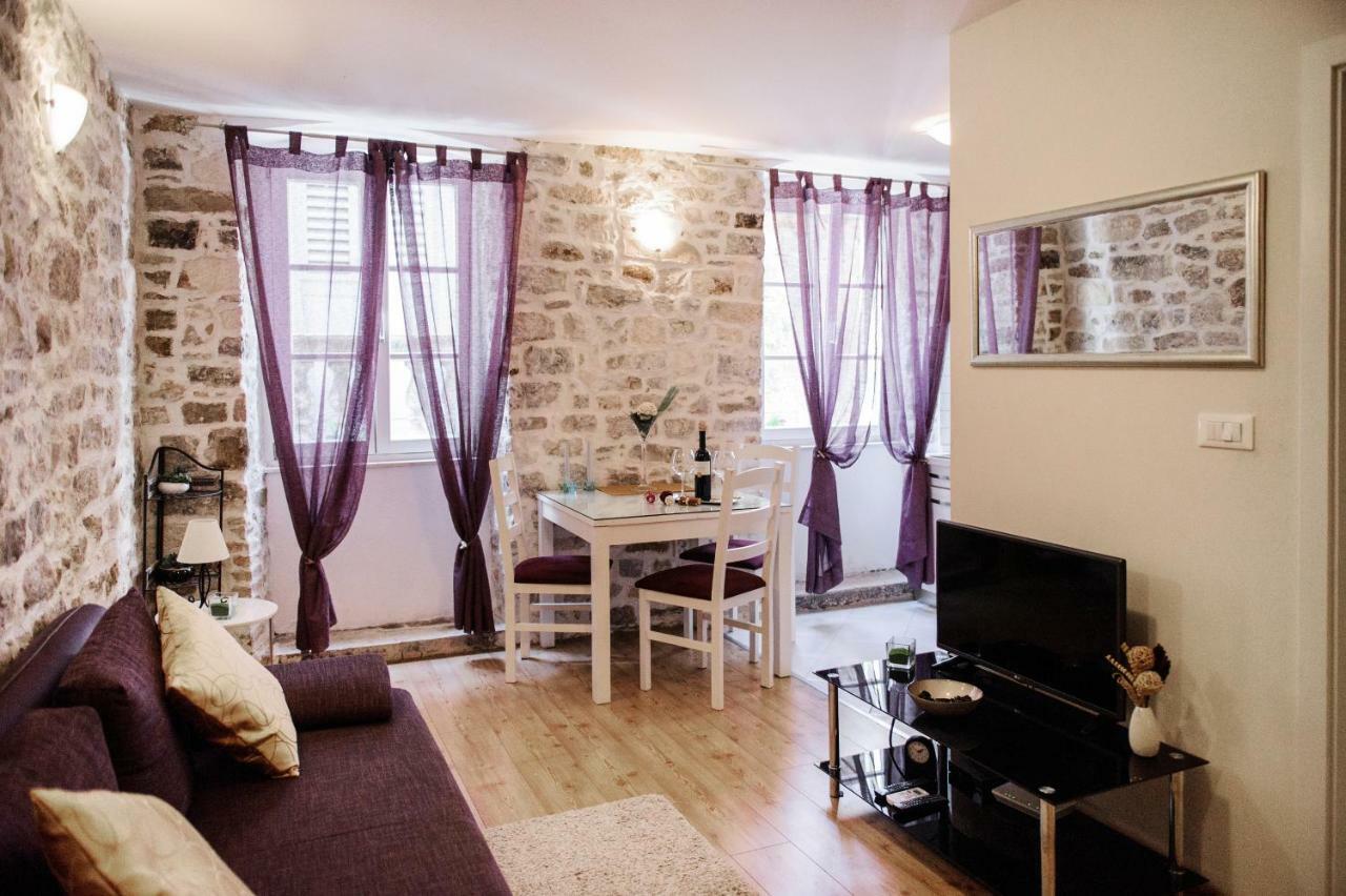 Apartment Peristil Cardo Split Bagian luar foto